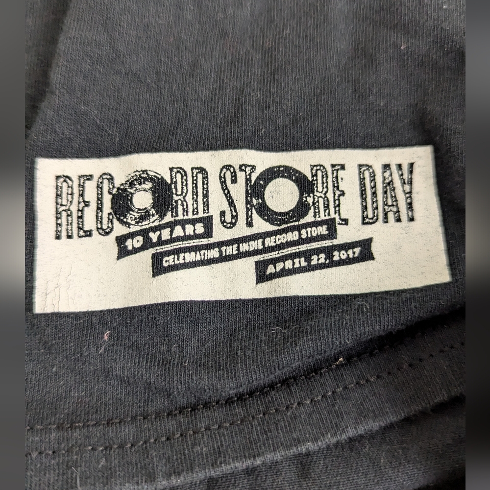 Record Store Day 4.22.17 Featuring Record Graphic… - image 4